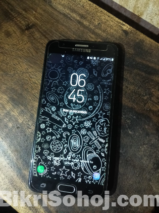 samsung j7 prime.used phon